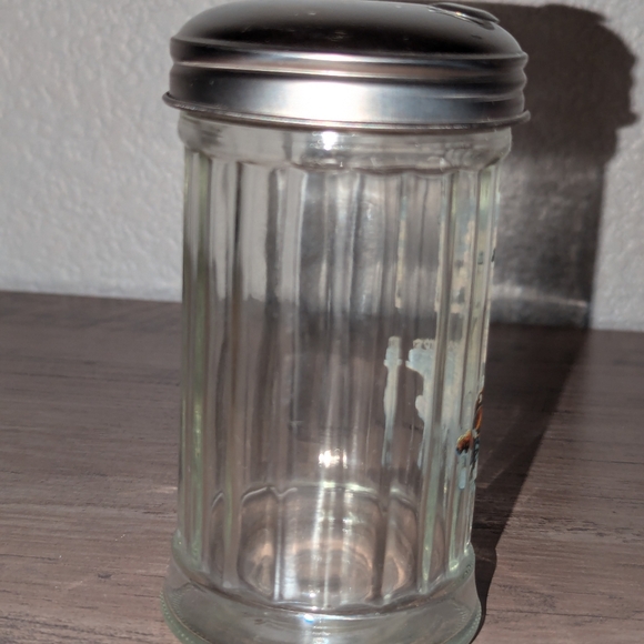 Betty Boop Sugar Dispenser - Picture 4 of 7